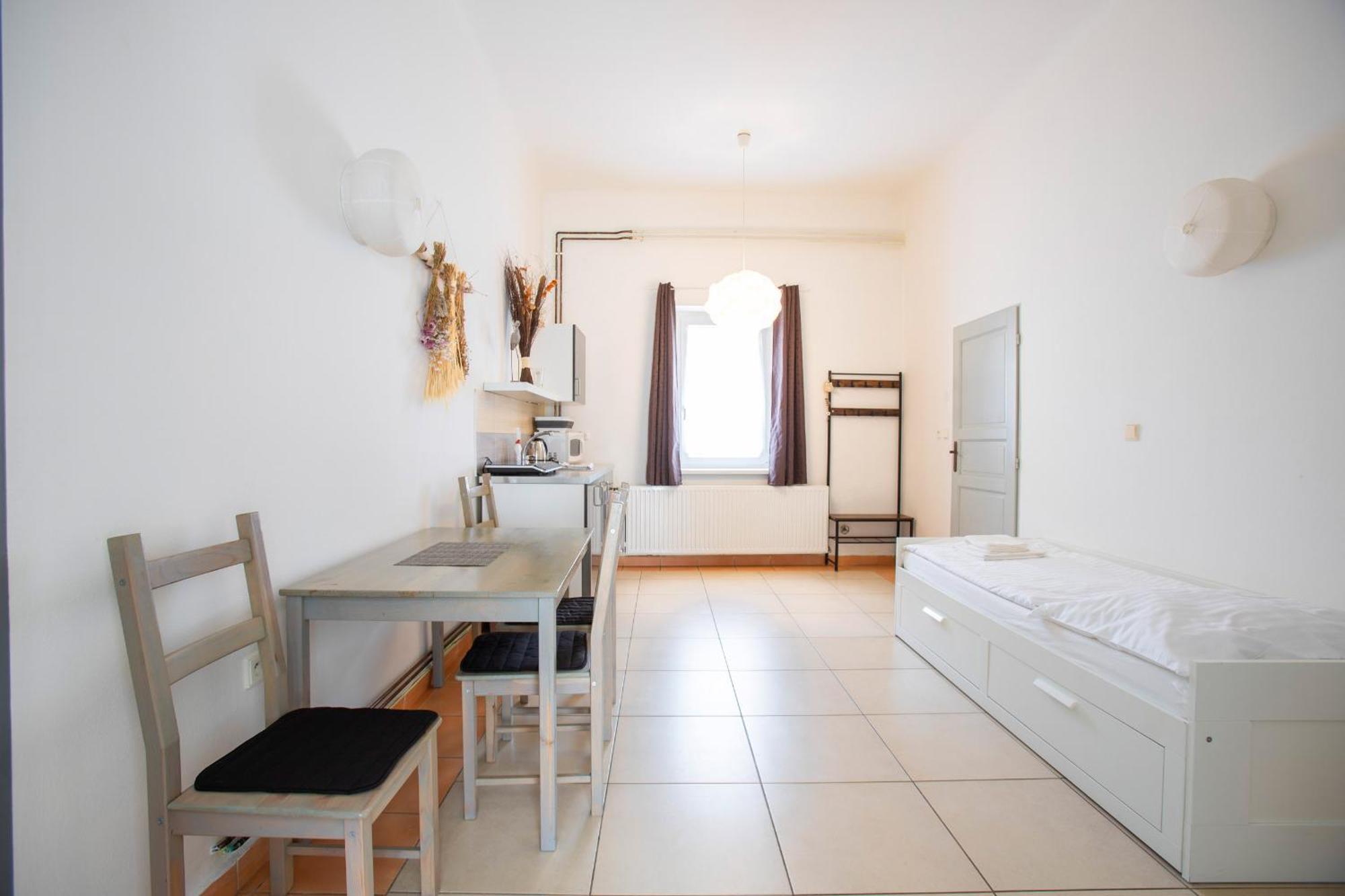 Amenity Apartmany Перна Екстер'єр фото