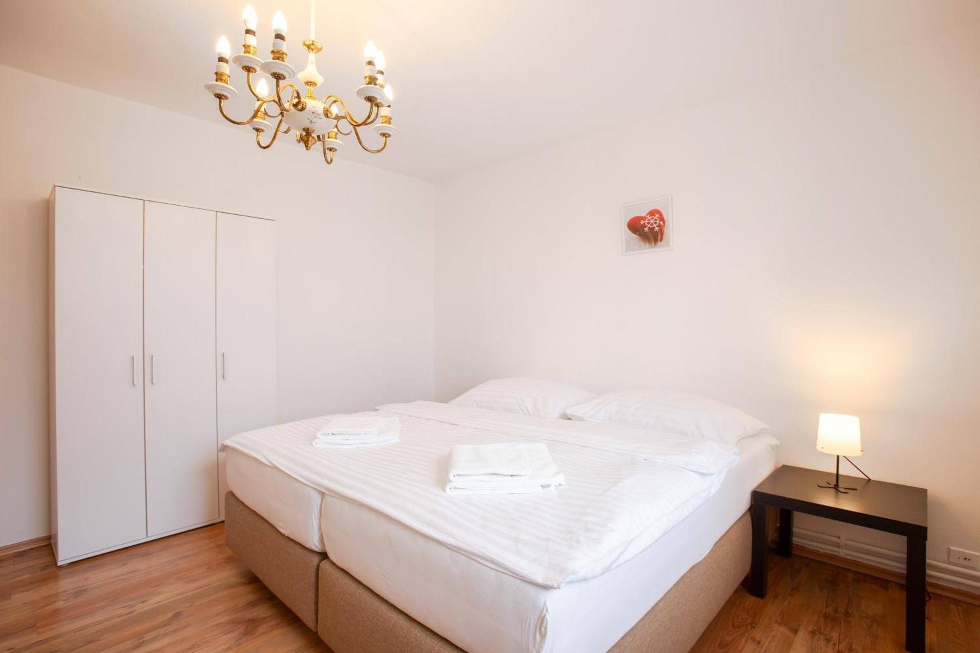 Amenity Apartmany Перна Екстер'єр фото